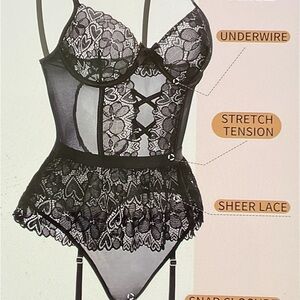 Elegant Black Lace Teddy W/Garters. Discount for multiples. SIZE XL